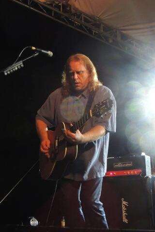Solo Warren And Insane Mule Set At Island Exodus
