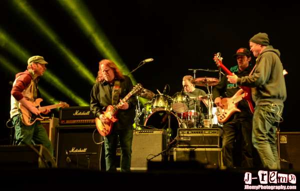 Warren Haynes Guests With Umphrey's At Mountain Jam