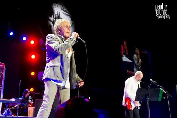 Roger Daltrey Suffers Vocal Issues Due To Marijuana Smoke