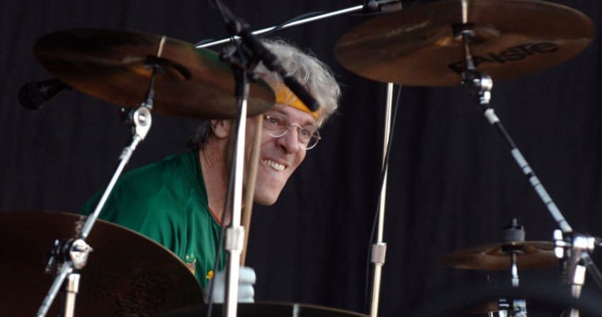 Oysterhead Bonnaroo 2006 Kravitz Copeland Crop