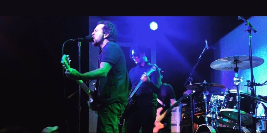 Pearl Jam Jack White Crop