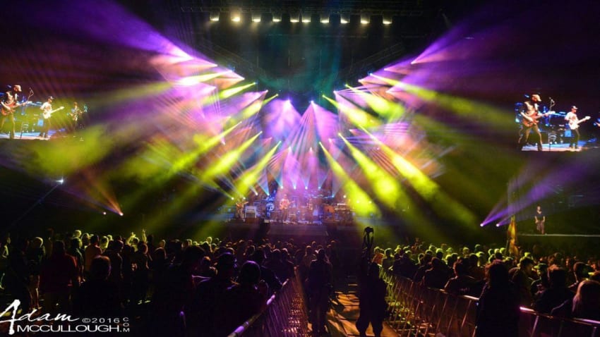 Taylor Hicks Guests With Umphrey's McGee In Birmingham
