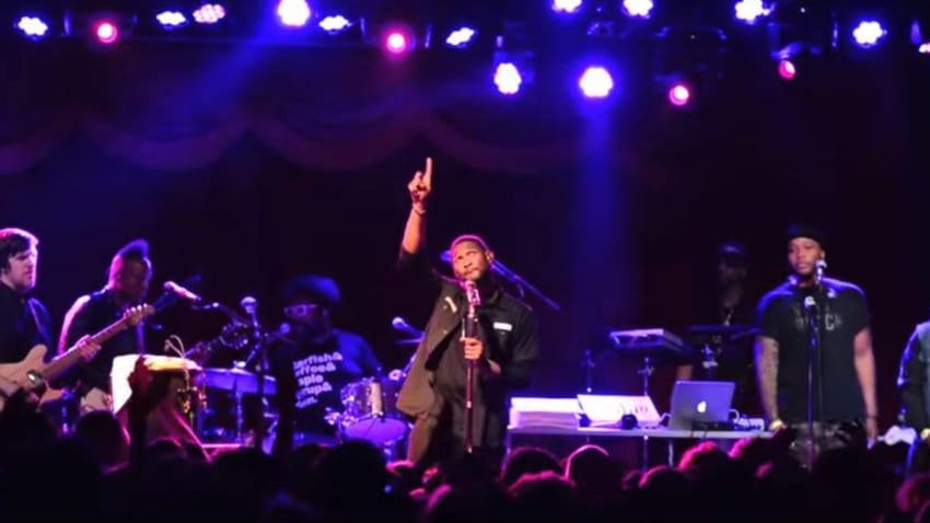 Usher Joins The Roots At Unannounced Brooklyn Bowl Show