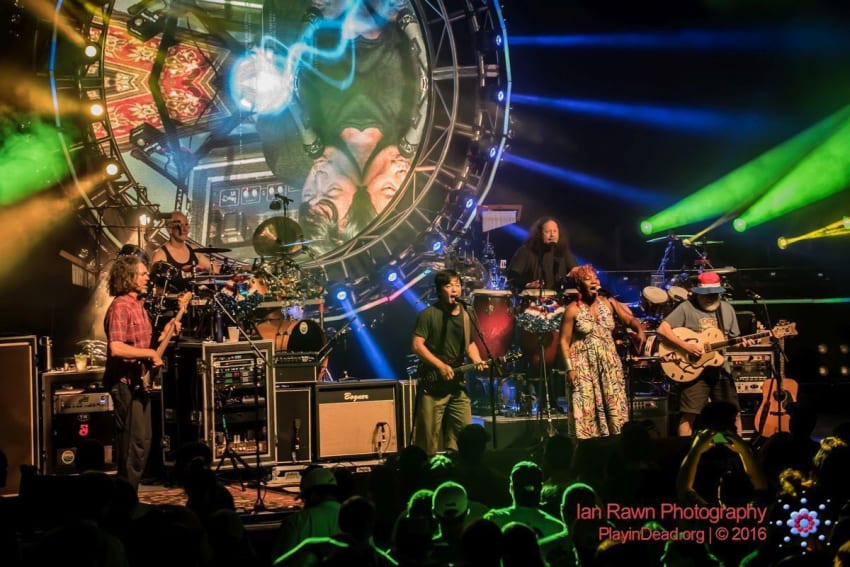 The String Cheese Incident Works Vulfpeck Cover Into Atlanta Finale