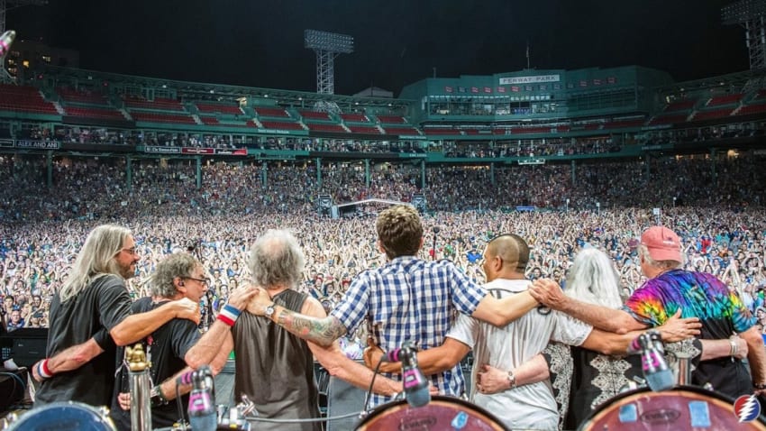 Dead & Company Conclude Visit To Fenway Park In Boston With Donna Jean Godchaux