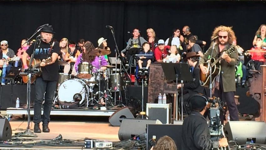 My Morning Jacket Welcomes Neil Young & Others At Bridge School Benefit