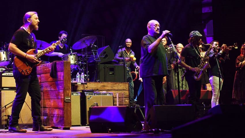 Feelin' Alright: Dave Mason & Eric Krasno Guest With Tedeschi Trucks Band At Beacon Theatre