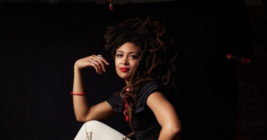 valerie-june-clinch-press-crop-2