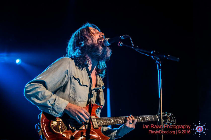 Chris Robinson Brotherhood Ends Fall Tour With 'Rock & Roll' Cover