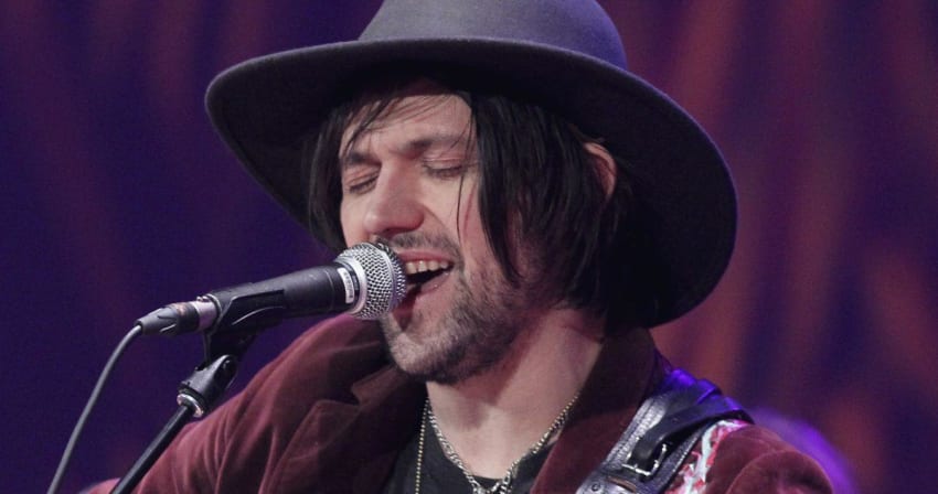 conor-oberst-crop-blackbird-presents