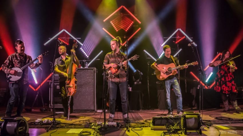 Yonder Mountain String Band Busts Out 'Fire On The Mountain' In Dallas