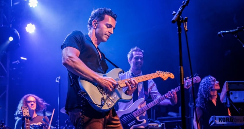 Dweezil Zappa Press Crop 7