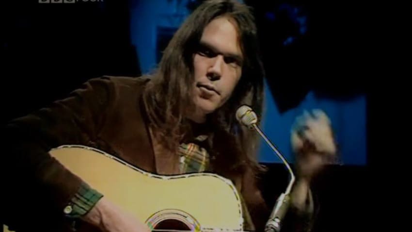 Neil Young Performs Solo Acoustic Set For 'BBC: In Concert' On This Date In 1971