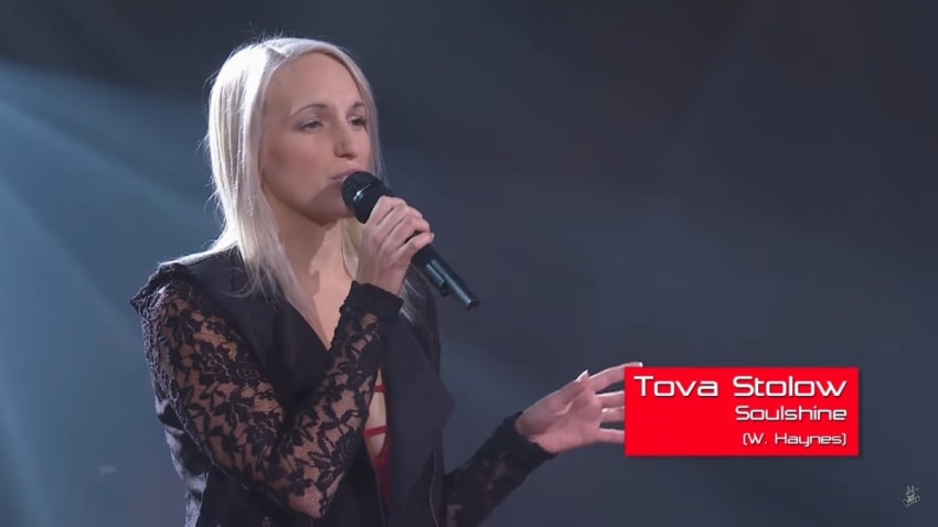 Vocalist Tova Stolow Covers 'Soulshine' On French-Canadian Version Of 'The Voice'