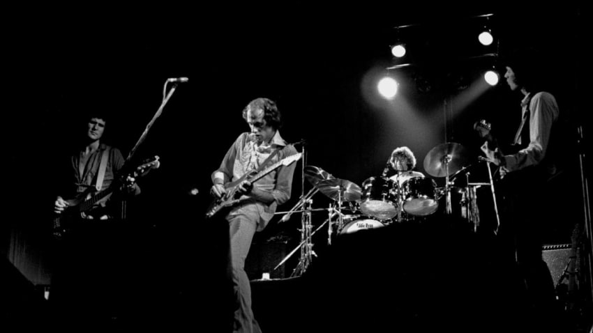 Dire Straits