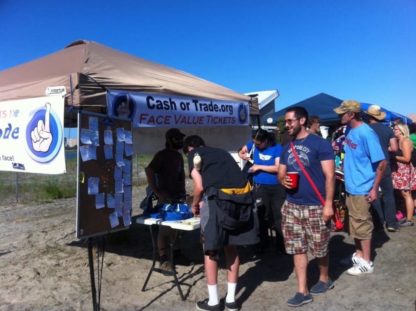 CashorTrade-Tent2