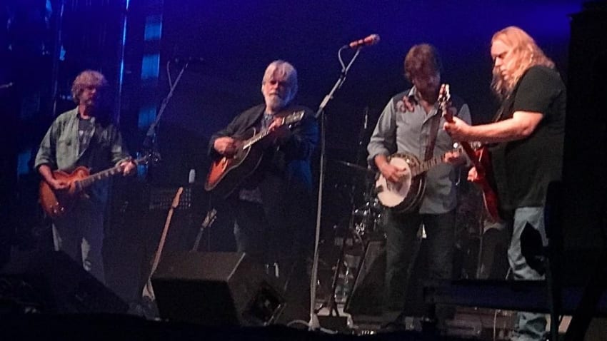 Leftover Salmon Welcomes Warren Haynes At DelFest