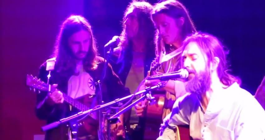 Chris Robinson Oh The Rain Screengrab Crop