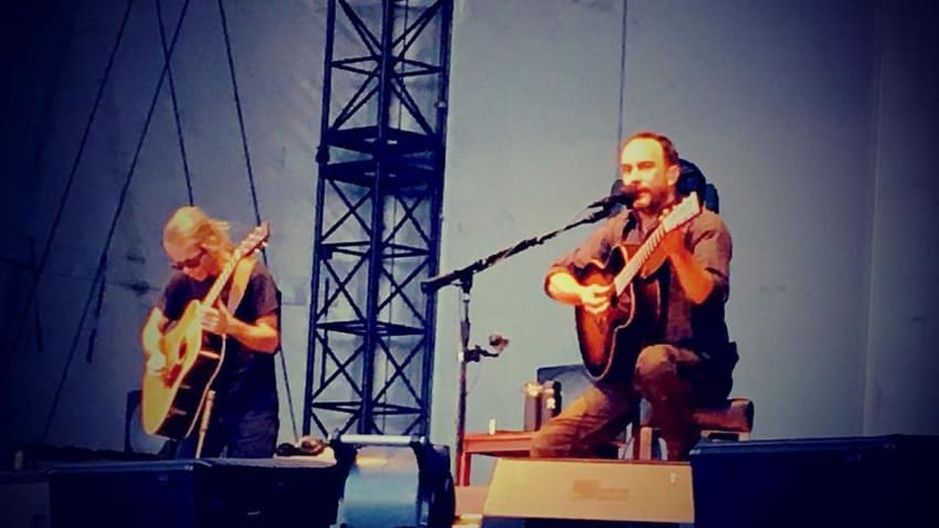 Dave Matthews & Tim Reynolds Offer Tour Debuts At First Of Two In Chicago