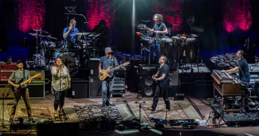 Jha UM Williams Red Rocks Crop