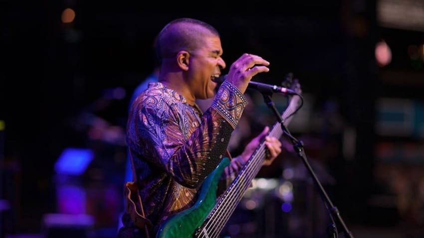 The Oteil Cam: Oteil Burbridge Sings Lead On 3 With Dead & Company
