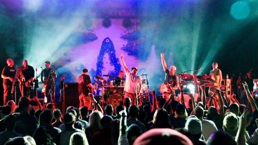 Greekin' Out: Slightly Stoopid Teams With Iration, J Boog & The Movement In L.A. - Photos & Video