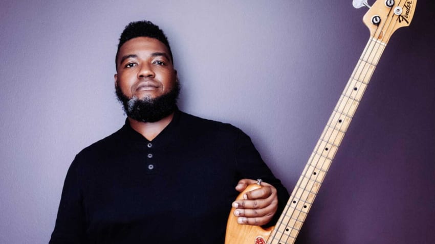 Dezron Douglas