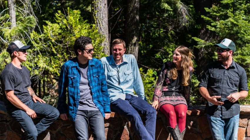Exclusive Video Premiere: Dead Winter Carpenters Share New Single Featuring Jackie Greene