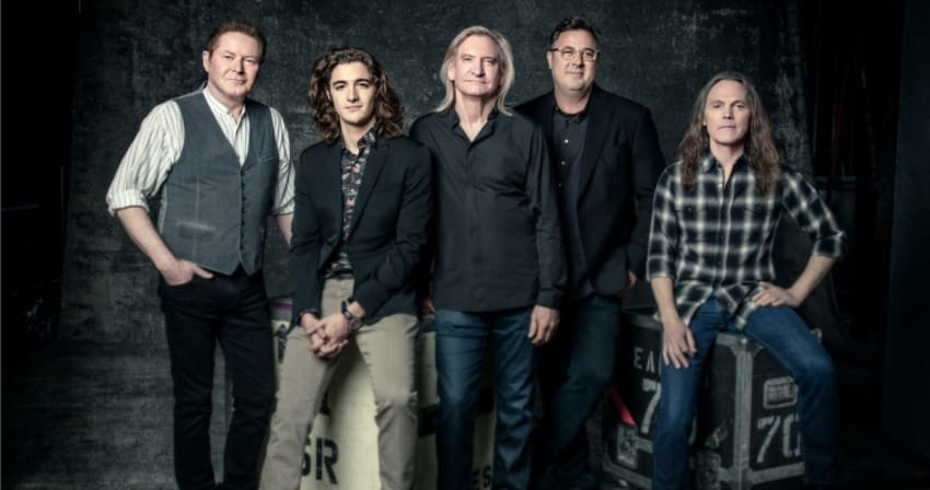 Eagles 2017 Press Crop