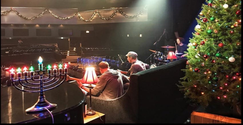 Jake Brendan Holiday Soundcheck Heller