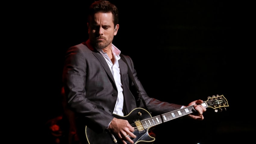 Charles Esten