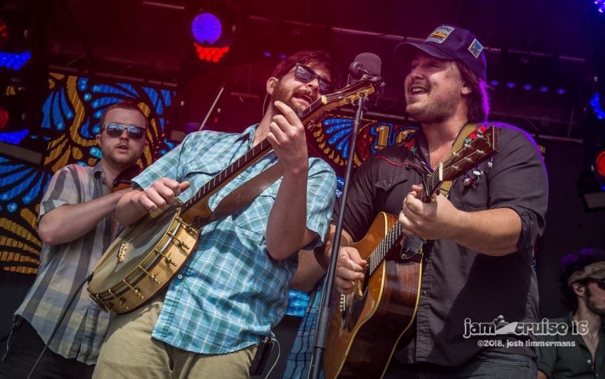 Horseshoes Hand Grenades 2018 JC16 Timmermans Full