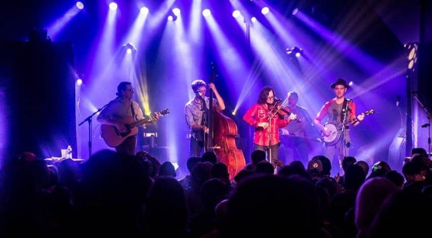 Infamous Stringdusters Madison Live Crop 2017