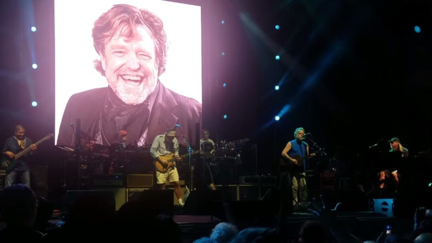 Dead & Company Honors John Perry Barlow At Playing In The Sand Kickoff