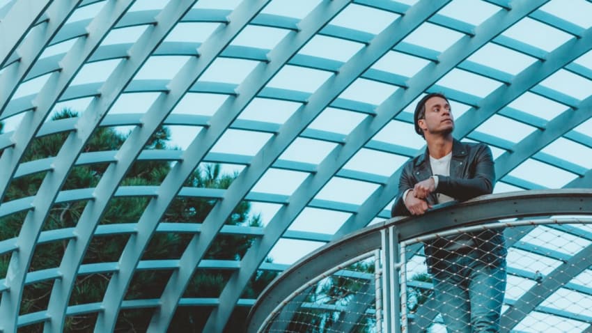 Amos Lee Details 2019 Spring Tour