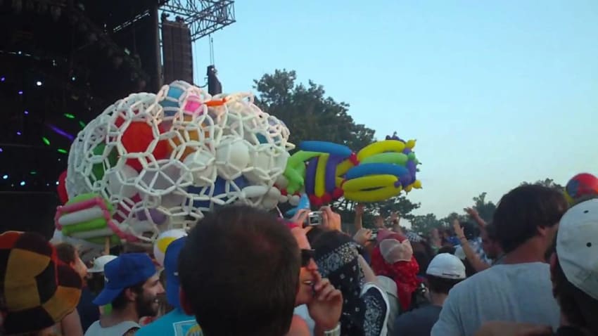 Crazy Phish Balloon During Destiny Unbound at Phish's Superball 9 Festival - 720p HD