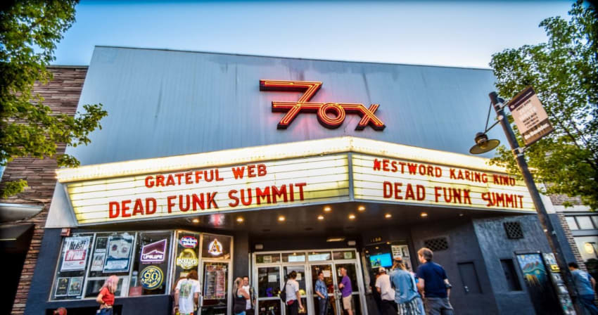 DFS Fox Marquee Isaac