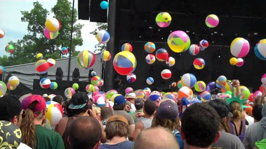 Phish Superball IX Beachball War - Tube - Kill Devil Falls