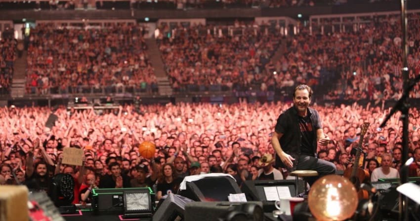 Eddie Vedder Pearl Jam Solo Crop 2018