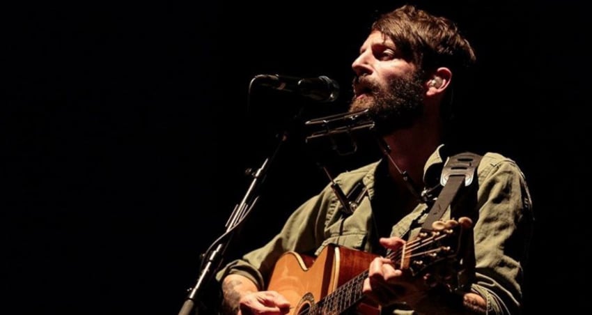 Ray LaMontagne Acoustic Press Crop