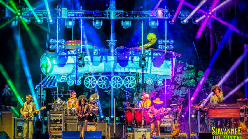 The String Cheese Incident Presents Ghoul Train Set At Suwannee Hulaween In 2015