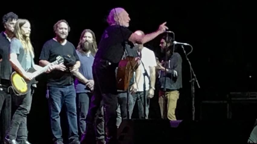 Greensky Bluegrass Join Willie Nelson In Camden