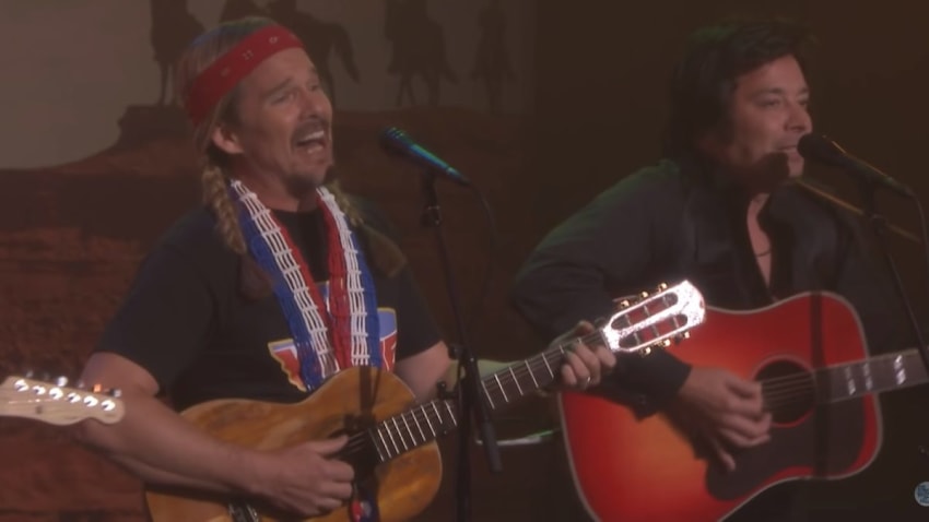 Ethan Hawke & Jimmy Fallon Parody Willie Nelson & Johnny Cash On ‘Tonight Show’