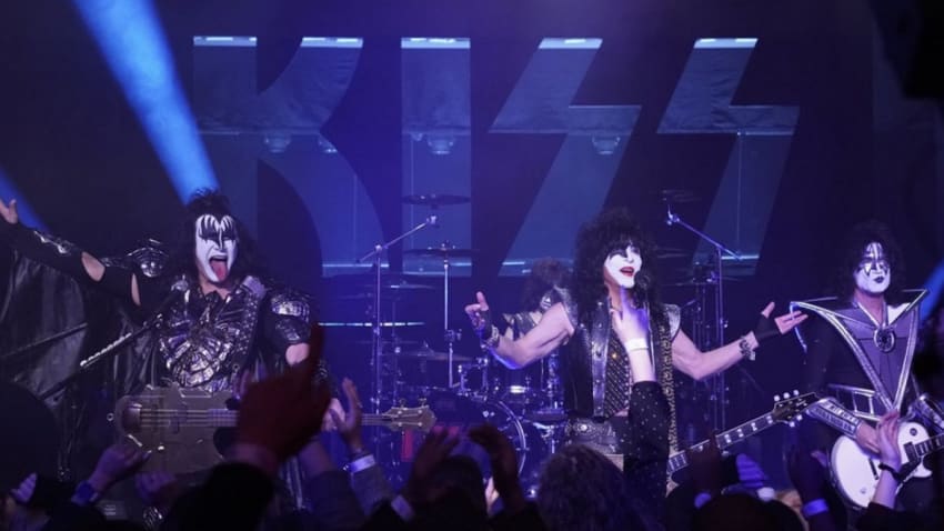 KISS Performs 'Love Gun' On 'The Tonight Show Starring Jimmy Fallon'
