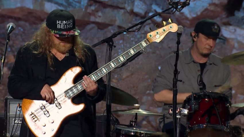 Lettuce Performs 'JB's Squadlive' On 'Bluegrass Underground'