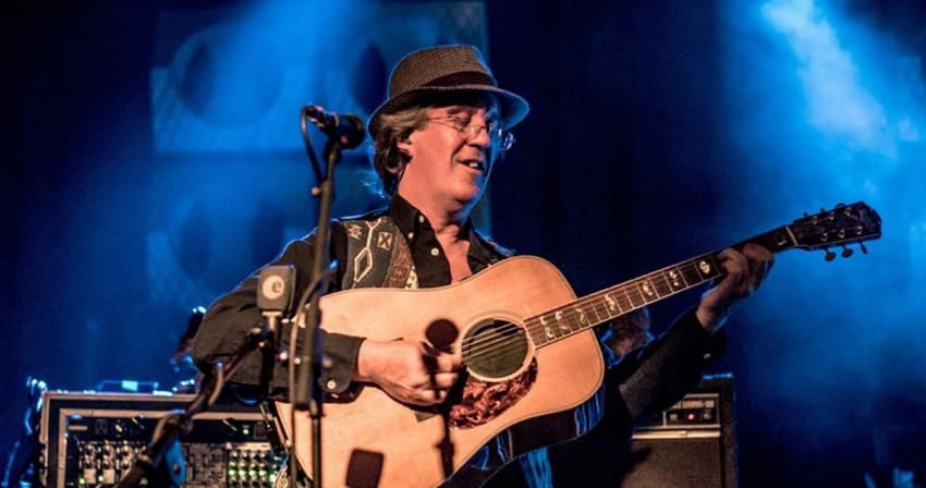 Railroad Earth Andy Goessling