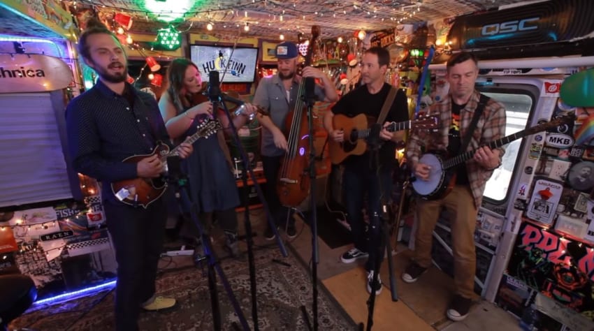 Yonder Mountain String Band Jam In The Van