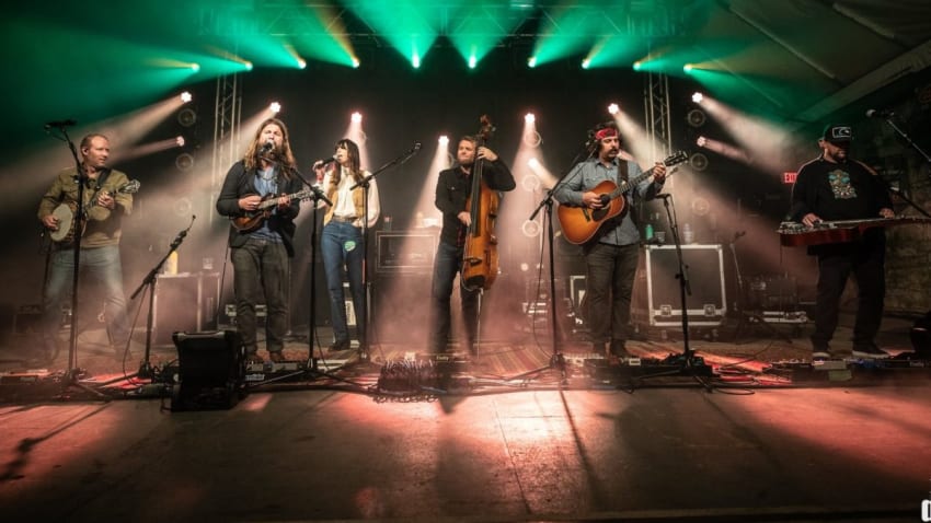 Greensky Bluegrass Welcomes Nicki Bluhm In Austin