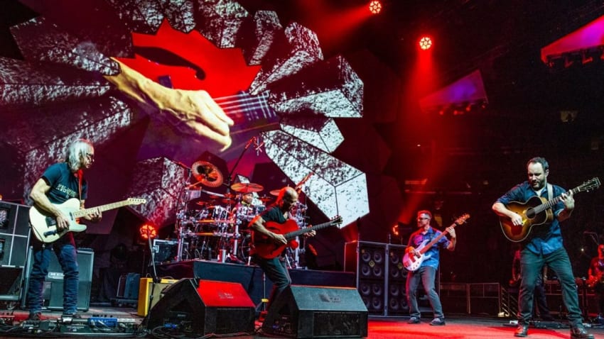 Dave Matthews Band Welcomes Mark Whitfield For 'Captain' In New York City: Multi-Cam Video