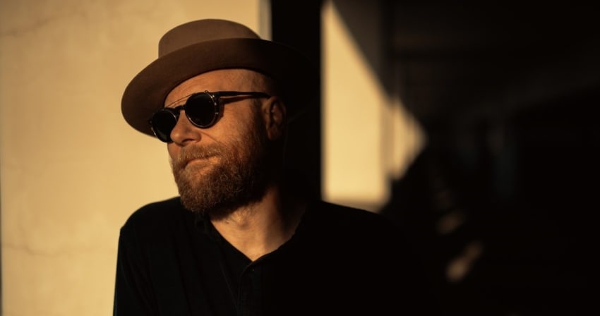 Mike_Doughty_Press_Photo_Credit_Ben_Staley